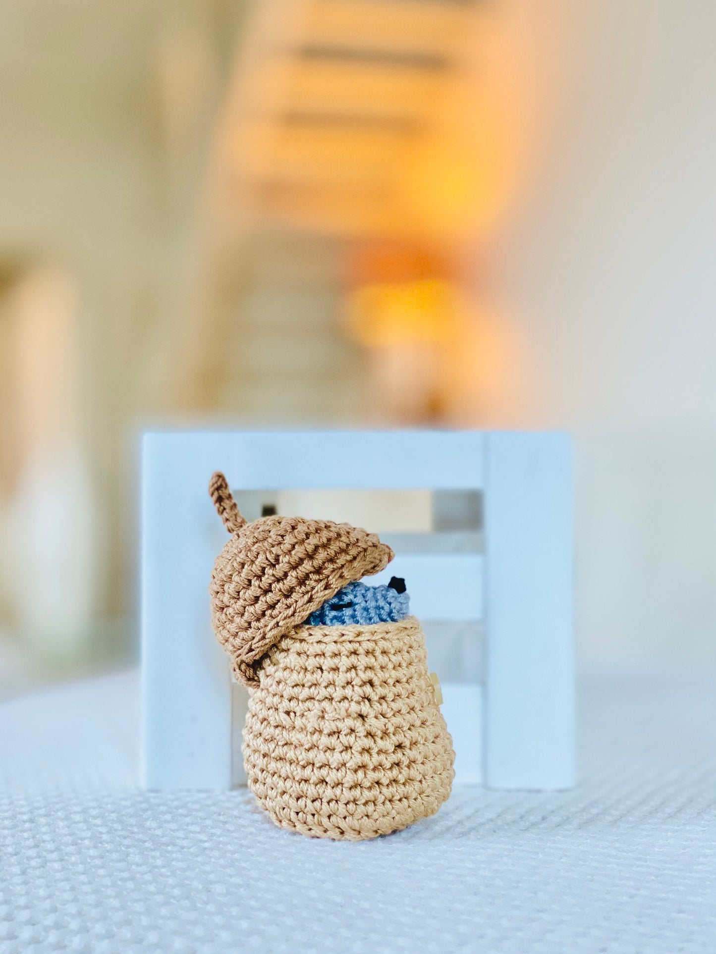 Mini Mouse in Acorn
